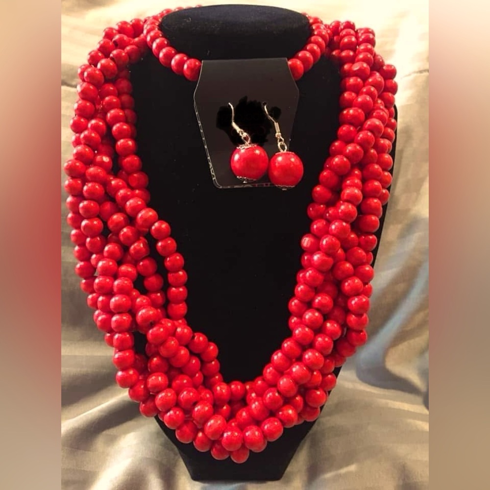 Elegant Red Beaded Necklace and Earring Set